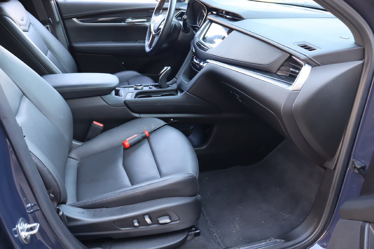 Used 2025 Cadillac XT5 Premium Luxury FWD image 18