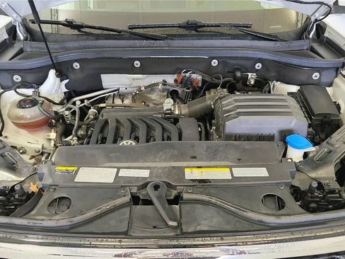 Used 2021 Volkswagen Atlas SE w/ Towing Package image 20