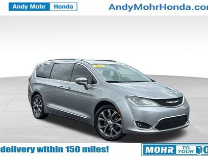 Used 2017 Chrysler Pacifica Limited