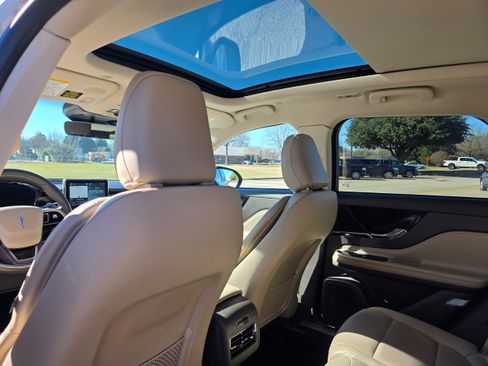 Used 2022 Lincoln Corsair Reserve w/ Equipment Group 201A image 13