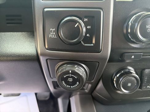 Used 2018 Ford F150 XLT w/ Equipment Group 302A Luxury AWD/4WD image 25