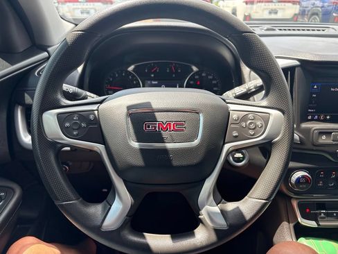 Used 2023 GMC Terrain SLE w/ Driver Convenience Package FWD image 2