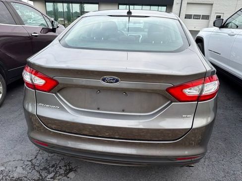 Used 2014 Ford Fusion SE FWD image 5