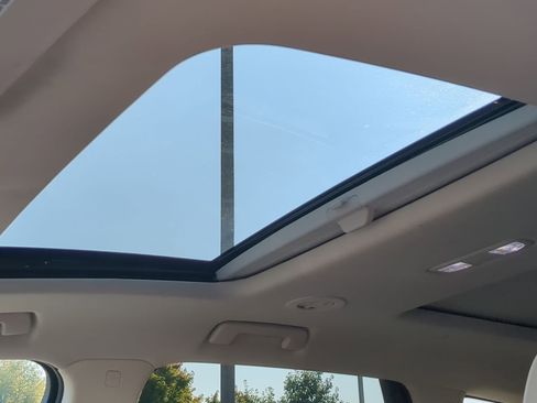 Used 2023 Buick Enclave Avenir w/ Avenir Technology Package image 19