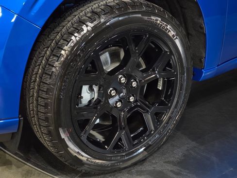 New 2025 Ford Maverick Lobo image 12