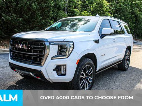 Used 2024 GMC Yukon AT4 w/ Technology Package AWD/4WD image 3