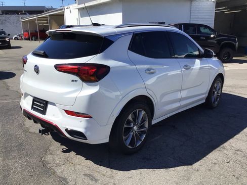 Used 2020 Buick Encore GX Essence w/ Experience Buick Package image 3