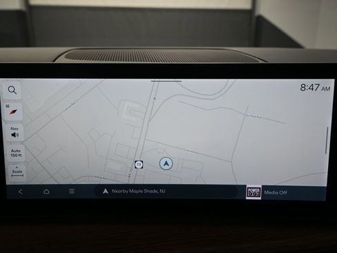 Used 2024 Hyundai Santa Fe Limited FWD image 14