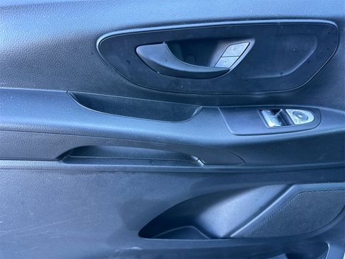 Used 2022 Mercedes-Benz Metris Cargo image 11