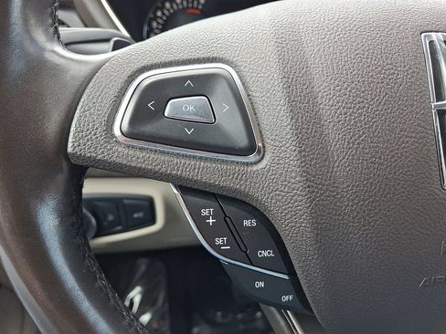 Used 2017 Lincoln MKC Select w/ Select Plus Package AWD/4WD image 22