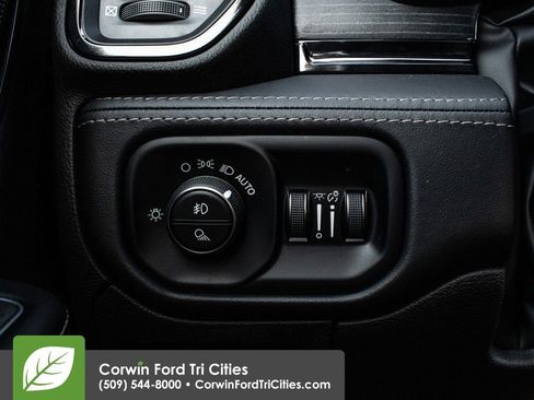 Used 2023 RAM 1500 Limited image 15