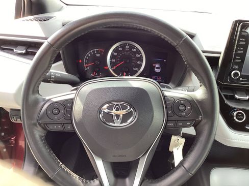 Used 2022 Toyota Corolla SE image 15