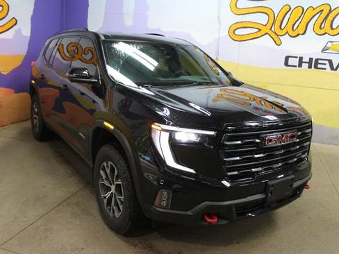 Used 2024 GMC Acadia AT4 w/ Luxury Package AWD/4WD image 2