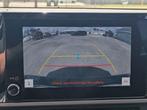 Used 2025 Toyota Camry LE FWD image 20