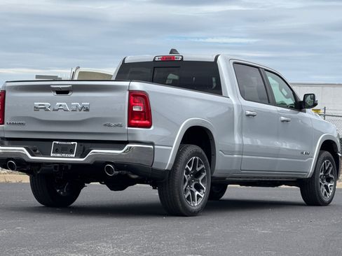 New 2026 RAM 1500 Laramie AWD/4WD image 3
