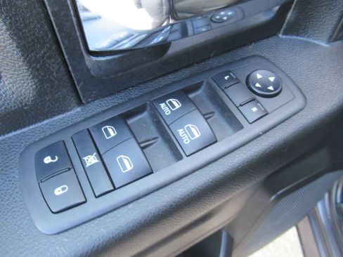 Used 2024 RAM 1500 Classic Warlock image 14