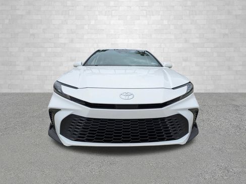 Used 2025 Toyota Camry SE w/ Convenience Package FWD image 6