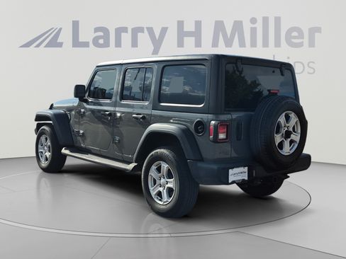 Used 2021 Jeep Wrangler Unlimited Sport AWD/4WD image 3