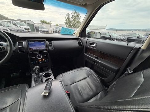 Used 2019 Ford Flex Limited AWD/4WD image 16