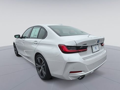 Used 2023 BMW 330e xDrive w/ Driving Assistance Package image 27