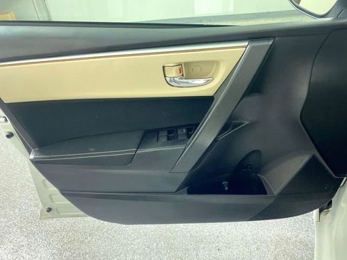 Used 2014 Toyota Corolla L image 18