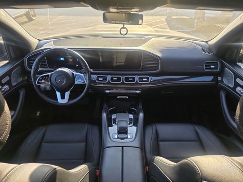 Used 2020 Mercedes-Benz GLS 450 4MATIC image 27