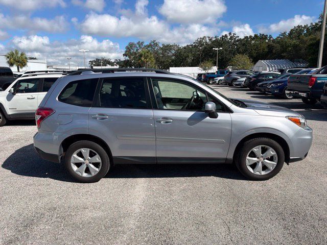 Used 2016 Subaru Forester 2.5i Premium AWD/4WD image 4