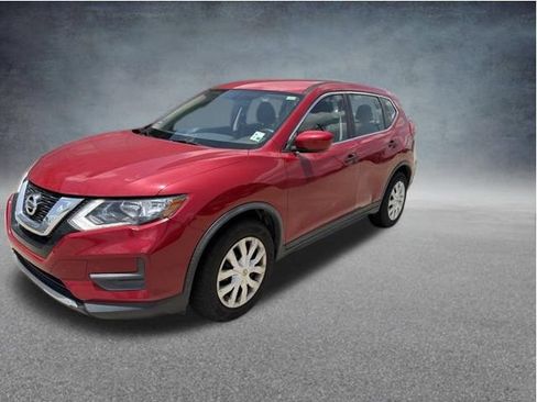 Used 2017 Nissan Rogue S FWD image 4