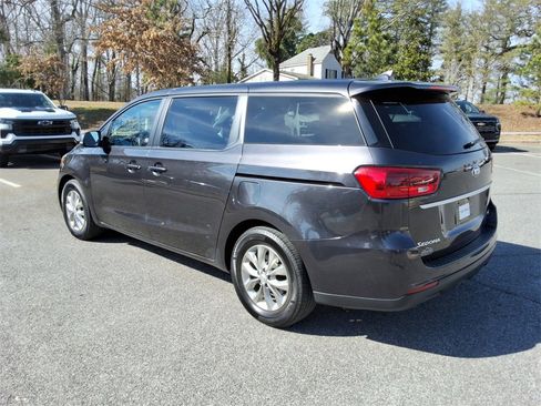 Used 2021 Kia Sedona LX image 7