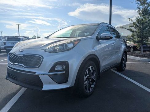 Used 2021 Kia Sportage EX w/ EX Technology Package FWD image 6