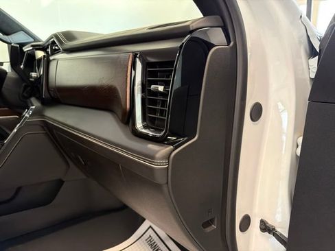 Used 2024 GMC Sierra 2500 Denali Ultimate AWD/4WD image 45