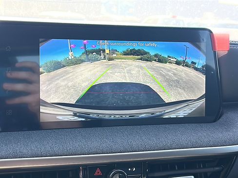 New 2026 Nissan Kicks SV image 22