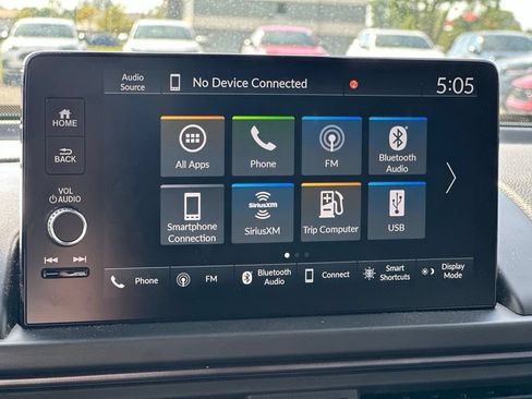 Used 2025 Honda Pilot TrailSport image 24