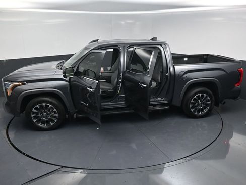 Used 2025 Toyota Tundra Limited image 25