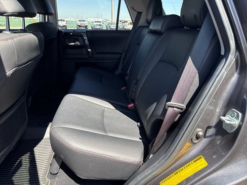 Used 2023 Toyota 4Runner TRD Off-Road Premium AWD/4WD image 25