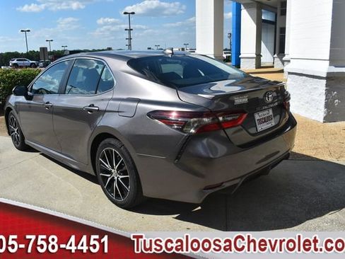 Used 2024 Toyota Camry SE FWD image 7