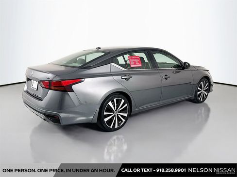 Certified 2020 Nissan Altima 2.5 SR w/ Premium Package FWD image 5