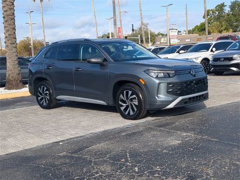 Certified 2025 Volkswagen Tiguan S image 2