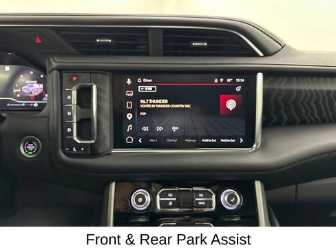 Used 2023 GMC Yukon XL Denali w/ Advanced Technology Package AWD/4WD image 49