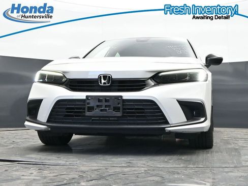 Used 2023 Honda Civic Sport image 32