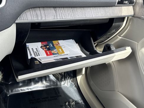 Used 2024 Volvo XC90 T8 Plus w/ Protection Package Premier image 27