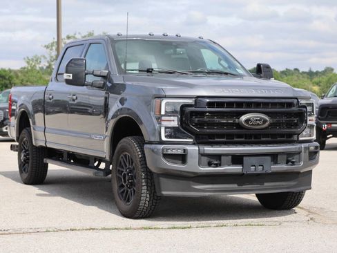 Used 2022 Ford F250 Lariat w/ Lariat Ultimate Package AWD/4WD image 4