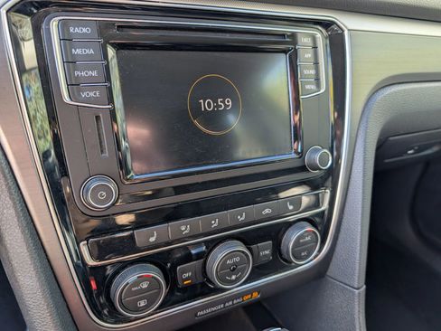 Used 2018 Volkswagen Passat 2.0T S image 18