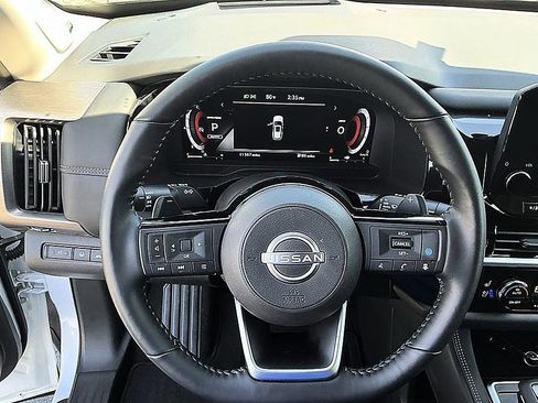 Certified 2024 Nissan Pathfinder Platinum w/ Cargo Package image 11