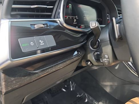 Used 2024 Audi Q7 3.0T Premium Plus AWD/4WD image 30