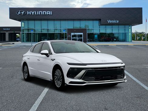 New 2026 Hyundai Sonata Limited FWD image 11