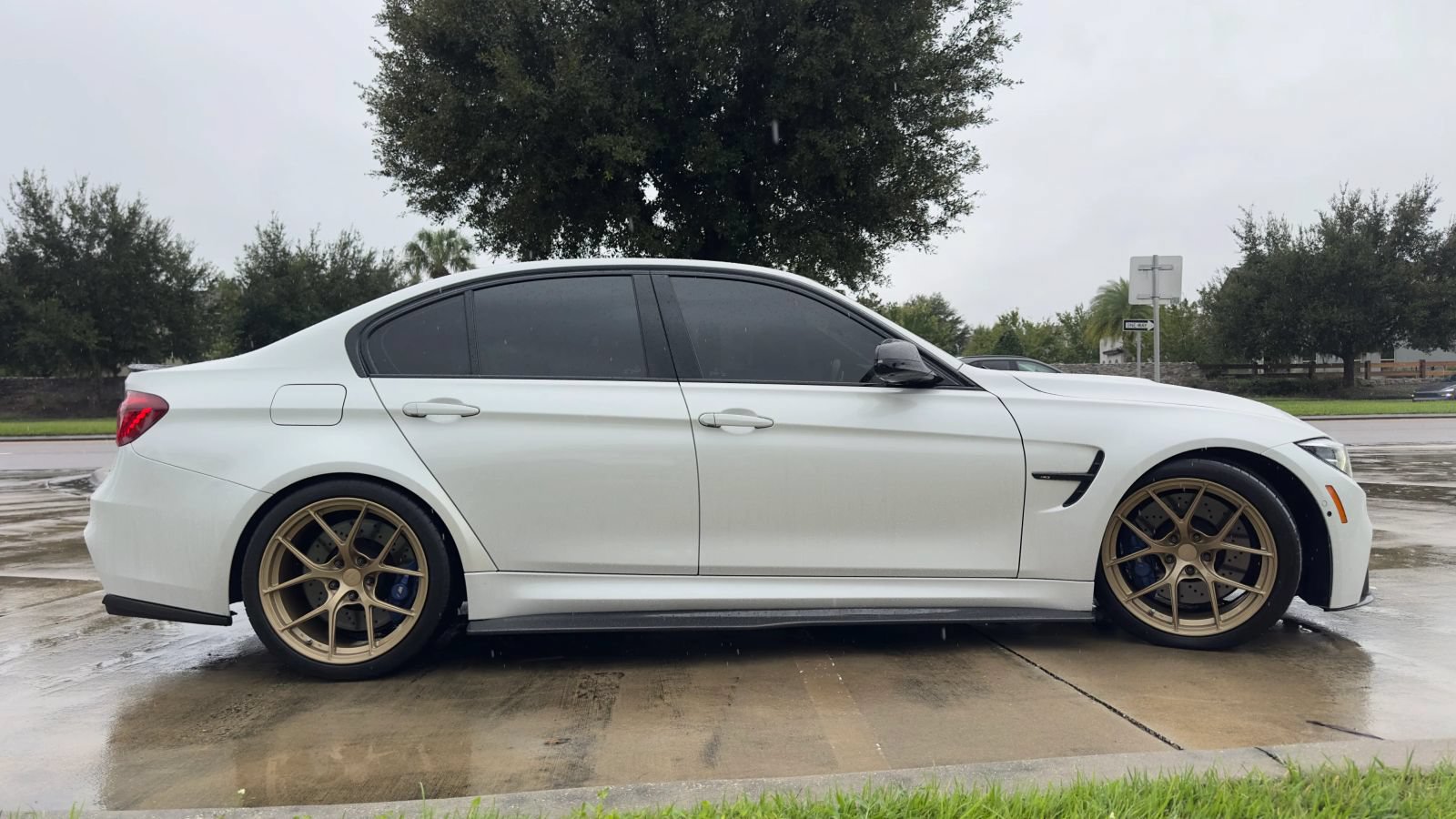 Used 2018 BMW M3 RWD image 8