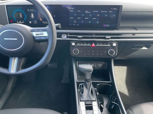 Used 2025 Hyundai Tucson SEL image 17