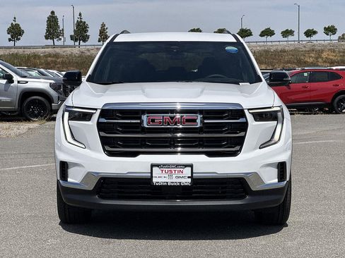New 2026 GMC Acadia Elevation FWD image 2
