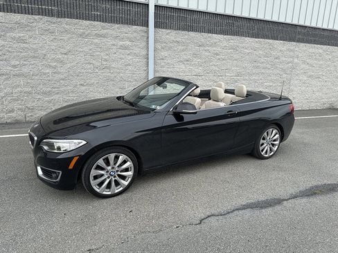 Used 2016 BMW 228i xDrive Convertible image 21